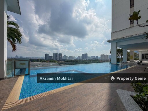 Freehold, Walking Distance To LRT, Partially Furnished & 2 Parking | Ten Kinrara Residence, Bandar Kinrara , Puchong