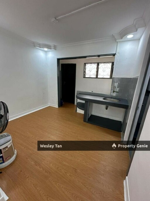 Malim 2 Storey House Fully Reno Partly Furnished 2 Rooms Partly Fitted