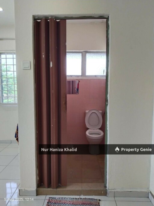 Apartment Kinrara  Court Puchong Selangor