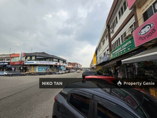 Jalan Dedap 3Sty Shop Permas For Rent