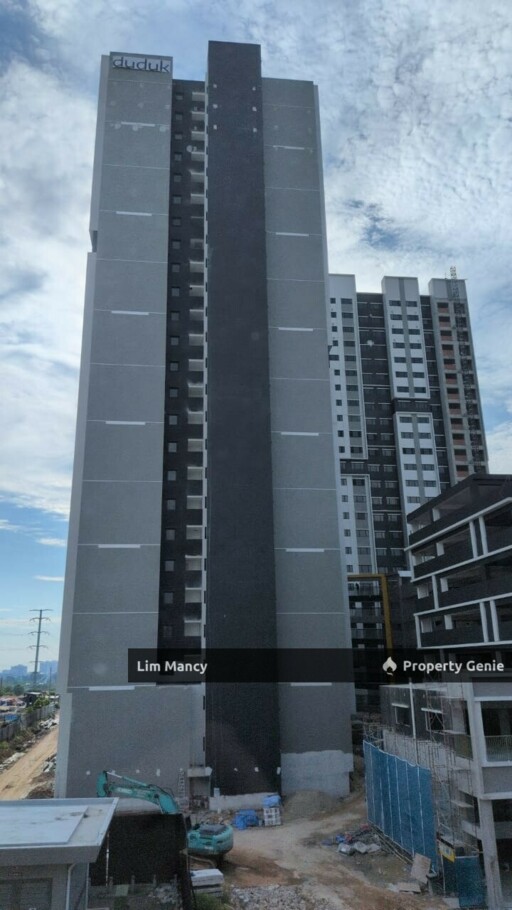 Eco Botanic Three Storey Shoplot Second Floor Worker Hostel For Rent