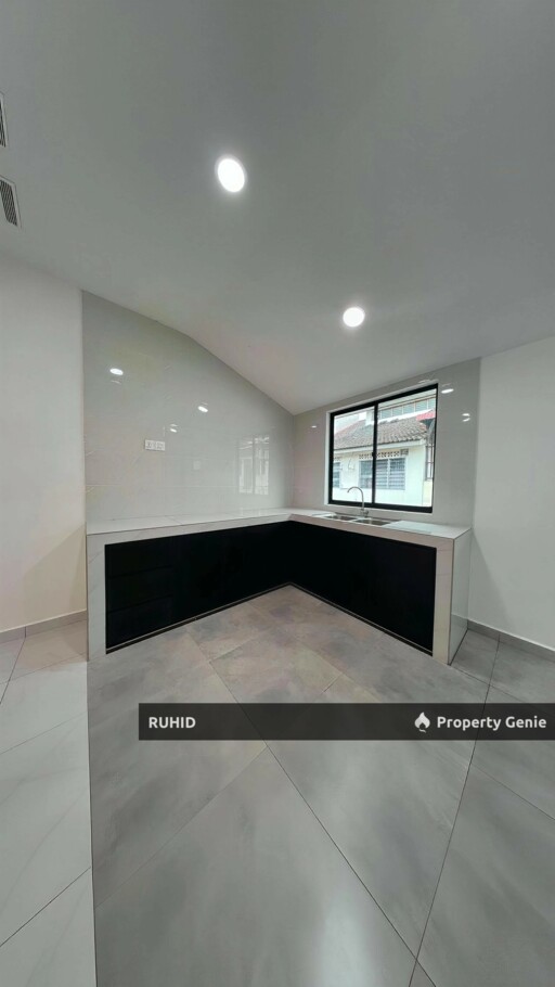 Single Storey Terrace House For Sale at Taman Johor Jaya, Johor Bahru