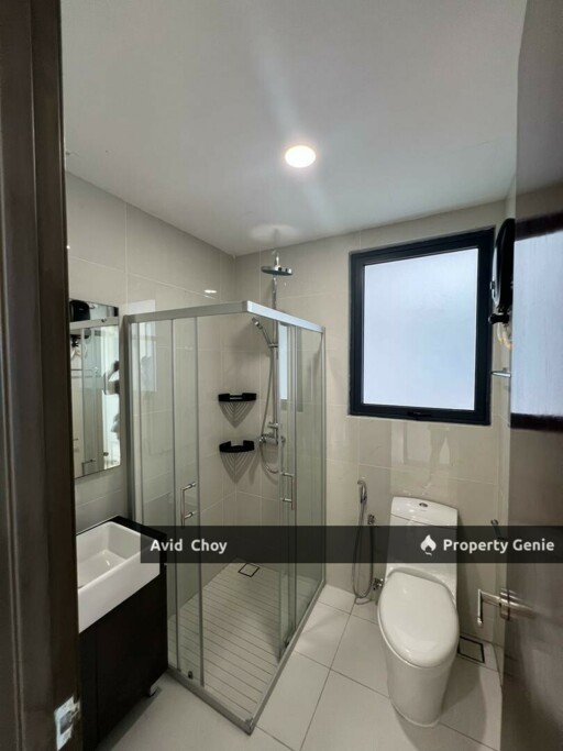 Central Park, 2 Bedrooms (Fully Furnished and Fully Renovated)