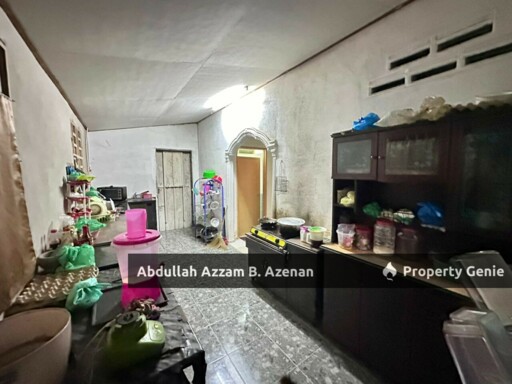 END LOT OPEN FACING TAMAN LAGENDA