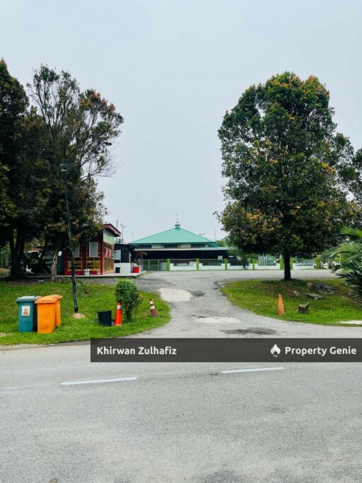 Jalan Adenium Bukit Beruntung Double Storey For Sale