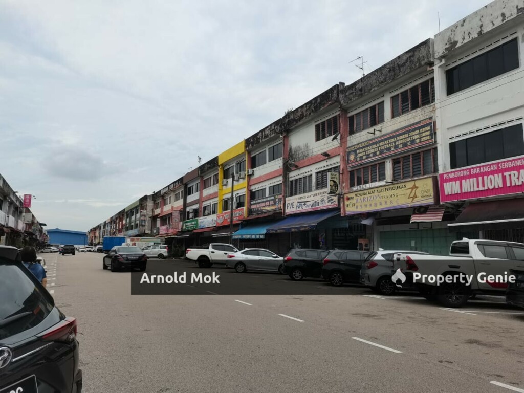 π’ For Rent β 2-Storey Taman Johor Jaya
