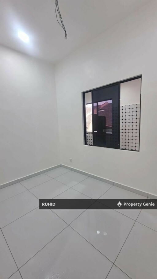 End Lot Single Storey Terrace House for Sale in Taman Sri Pulai, Johor Bahru