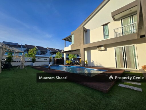 Rimbun Aman Corner With Pool