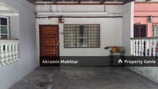 Freehold, Facing Open & Refurbished | Double Storey Jalan Meranti, Ligamas, Bandar Utama Batang Kali