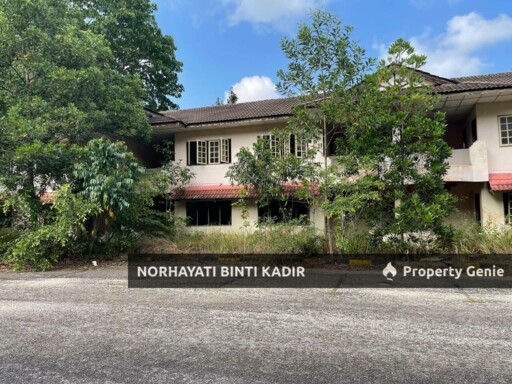 RESORT BESERTA TANAH 5.85 EKAR DI KG CHERATING