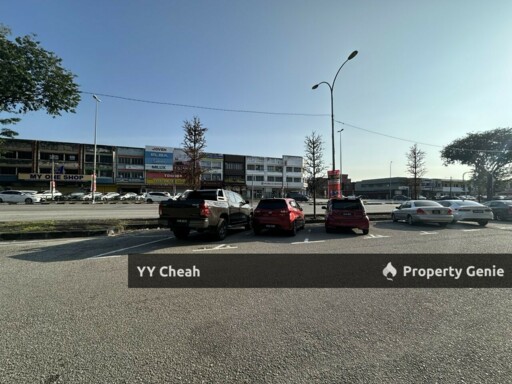 Taman Pertama, Silibin Ipoh, 3 Storey Shop Lot, Facing Main Road, with ROI