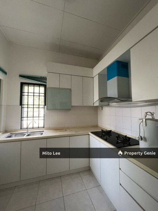 2-Storey Corner Lot @ Seri Alam for Rent!!