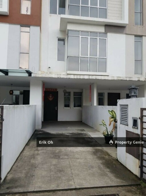 LakeView 2Storey Townhouse @ Taman Tasik Prima, Puchong for Sale