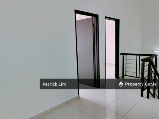 Taman Angkasa Nuri, Double Storey Terrace For Rent