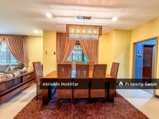 Freehold & Fully Renovated | 3 Storey Bungalow Putra Residence @ Bukit Rahman Putra, Sg Buloh