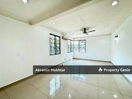 Freehold & Renovated | 2.5 Storey Semi Detached House @ Subang Alam, Seksyen 27, Shah Alam