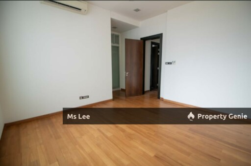 The Pearl @ KLCC-Level 17 private lift- Sale below bank value Rm480k