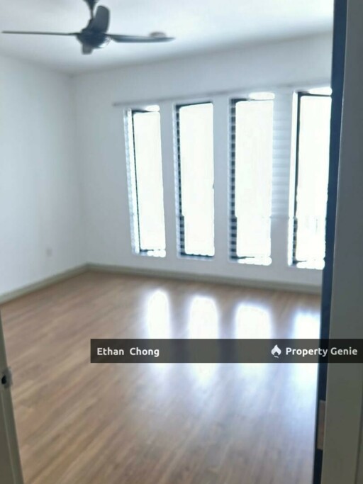 Elmina Valley 2 Partial Furnished Terrace House For Sale