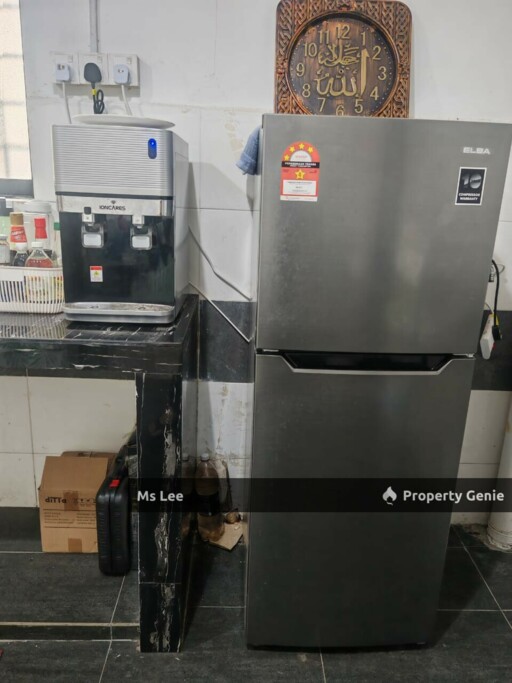 Room 203 RM 650 @ 2 Storey Shop Hotel,Chow Kit -near LRT/HKL/IJN -Ready Now