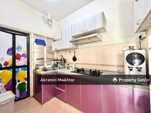 Renovated, Partially Furnished & 2 Parking | Apartment Danaumas, Seksyen 7 @ Shah Alam.