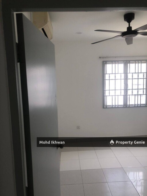 SERI INTAN APARTMENT SETIA ALAM: 850 Sqft, Partially Furnished