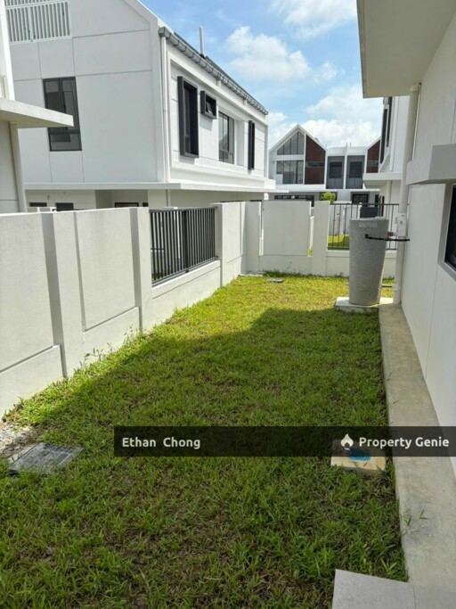 The Eight Elmina Modern House For Sale