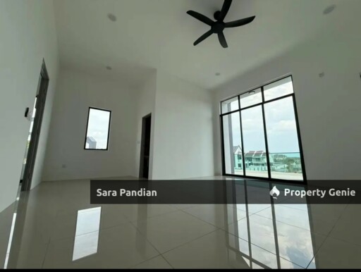 Freehold Large Botani Double Storey House at Lapangan Perdana