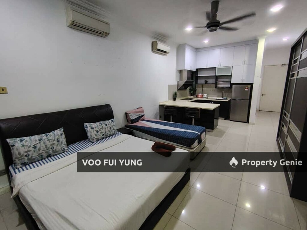 THE LOFT CONDOMINIUM WITH CARPARK