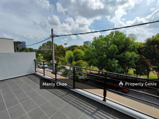 GUARDED 2.5 Storey Terrace Taman Limbongan Indah Near Tarcor Park TOWN