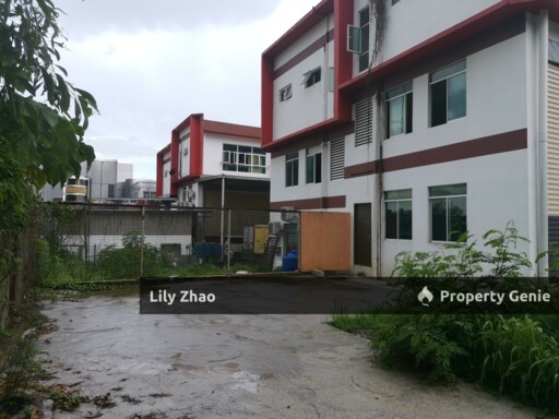 2 Storey Semi Detached Warehouse / Showroom / Office for Sale, 2,400 Sf, Golden Hill, Inanam