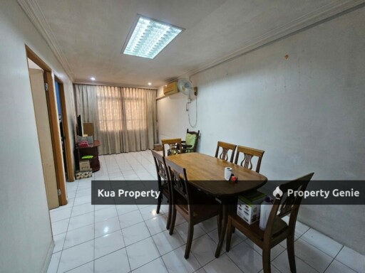 2nd Floor Shophouse / Apartment For Sale Located at Yoshi Square, Pending