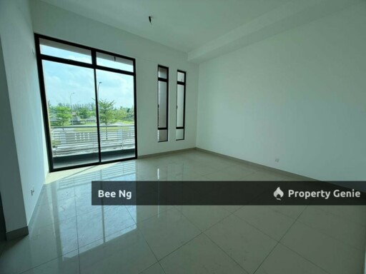 Senadi Hills / Iskandar Puteri / 2 Storey Terrace / Brand New / Unblock / For Sale