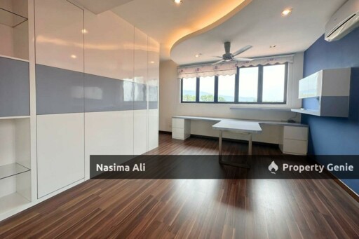 Facing Park- Bungalow 3 Storey, Bandar Rahman Putra, Sg Buloh