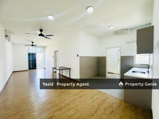 Lakefront Homes Condominium, Cyberjaya