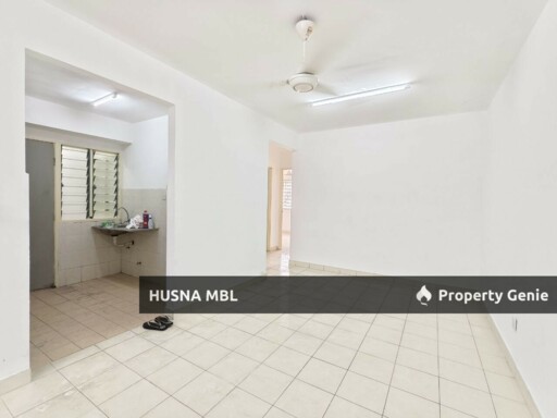 Apartment Freehold 3 Bilik Low Level Pangsapuri Seroja Setia Alam Shah Alam Dekat Setia City Mall & NKVE