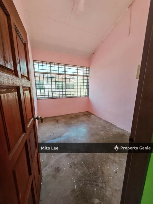 Taman Maryani Segamat Corner Lot for Sale!!