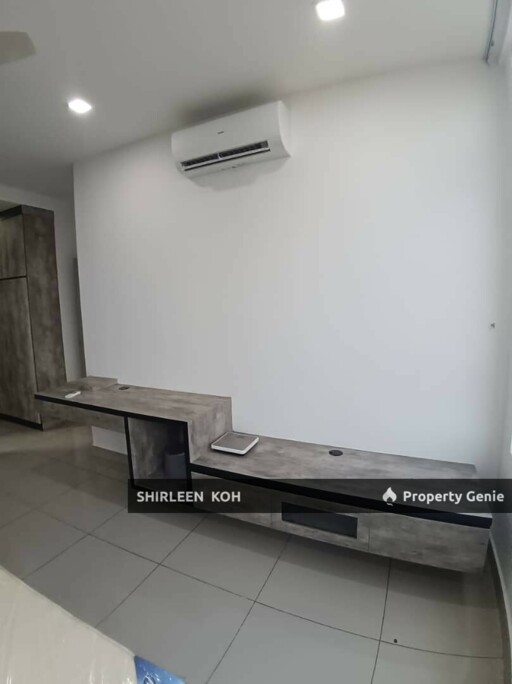 Female Room for Rent at Austin Regency @ Taman Mount Austin