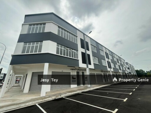 Vervo City, Jalan Kiambang 10, 14 & 15, Kulai - 3-storey Shoplots