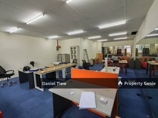 Bandar Menjalara office for rent