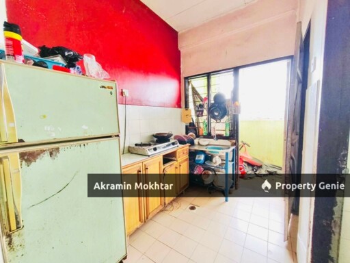 Pangsapuri Angsana, Persiaran Subang Mewah, USJ 1 .