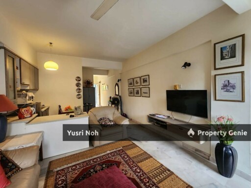 HOUSE FOR SALE AT BAYU BEACH RESORT HOTEL