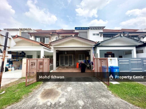 2 Storey Terraced Home In Shah Alam With 1960 Sqft Size