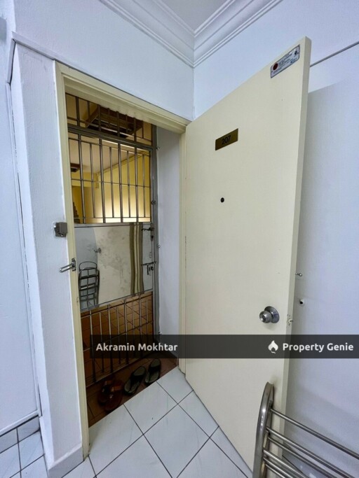 Renovated & 1 Parking | 1151 Sqft Level 2 Subang Ville Aman Luxury Condominium, Petaling Jaya