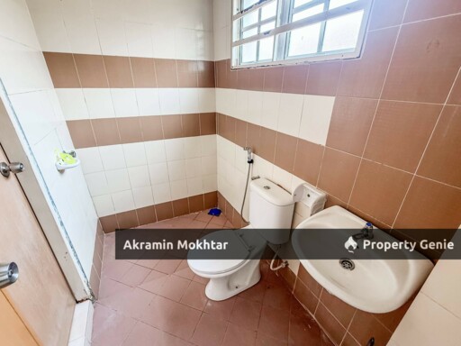 Renovated | Double Storey Terrace Seksyen 5, Kota Puteri, Rawang.