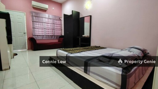 🏡 Freehold Facing Field 面向草场 2.5 Storey House For Sale📍 Botani Lapangan Perdana ⚡️低于市场价，适合自住或投资！ Under Market Value – Perfect for Own Stay or Investment!