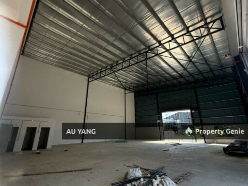 槟城 Bukit Minyak 1.5 层半独立式工厂出租（永久地契）1.5 Storey Semi Detached Factory For Rent @ Bukit Minyak (Freehold)