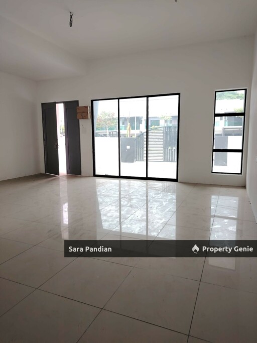 Double Storey 22x70 at Lahat for Sale