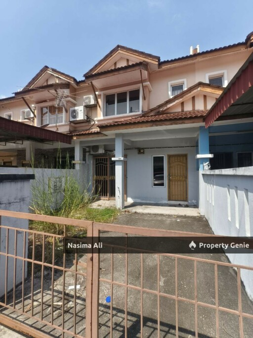 2 Storey Terrace Puncak Alam