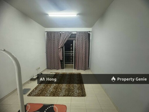 Tampoi / Kipark / 3bedroom / Partially Furnished / Below Market