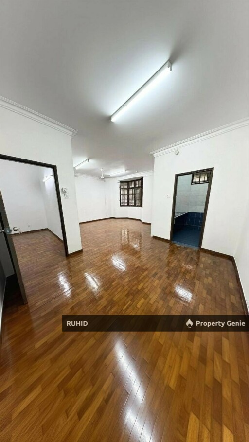 Gated & Guarded Double Storey Terrace House - Taman Rinting, Masai
